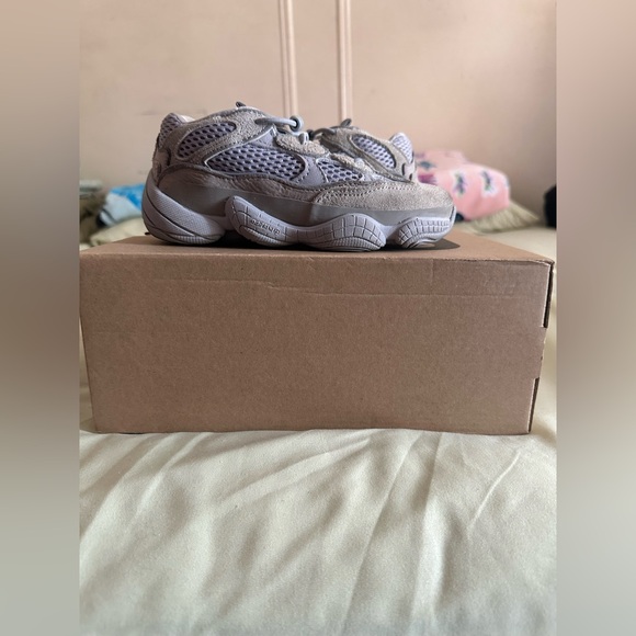 Adidas Yeezy Kids Yeezy 500 “Stone Salt" - Picture 4 of 5